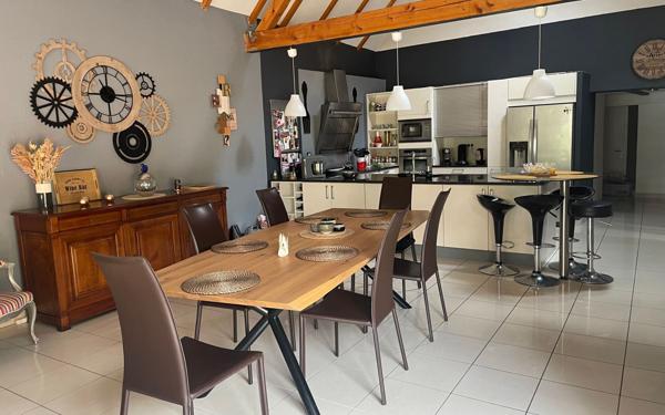 Maison à vendre    5 pièces • 176,66 m2 Vendenheim