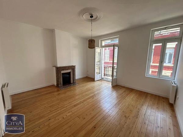 Appartement à louer 2 pièces 60.62m² Saint-Quentin (02100)