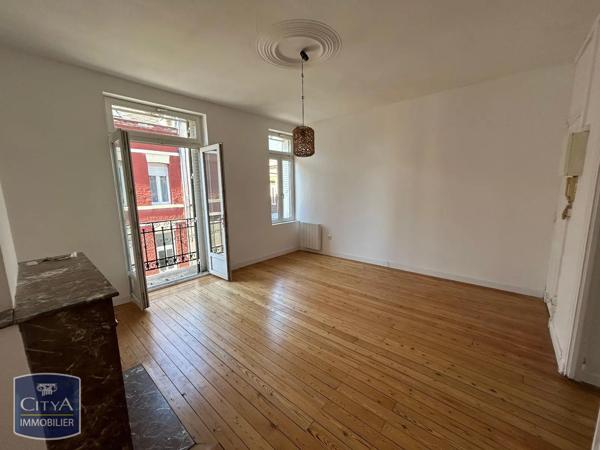 Appartement à louer 2 pièces 60.62m² Saint-Quentin (02100)