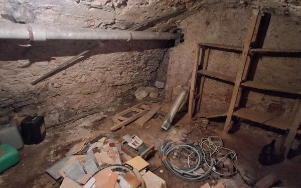 Maison à vendre    6 pièces •  Aups