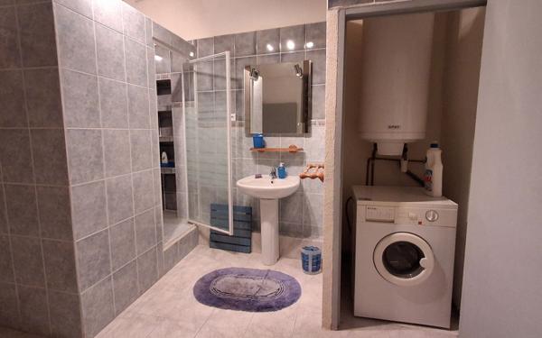 Maison à vendre    6 pièces •  Aups