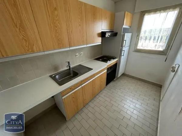 Appartement à louer 2 pièces 42.5m² La Roquette-sur-Siagne (06550)