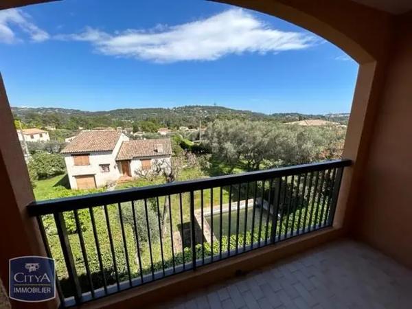 Appartement à louer 2 pièces 42.5m² La Roquette-sur-Siagne (06550)
