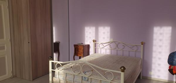 Dormans (51700) MAISON AVEC DEPENDANCES ET COUR