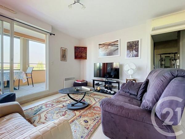 Appartement T5 à vendre  4 pièces - 98,15 m 2   BAGNOLS SUR CEZE  - 30
