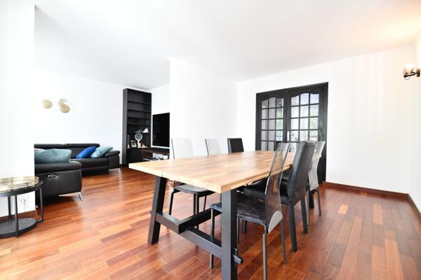 Magnifique appartement de 5 pièces! Ravalement récent!
