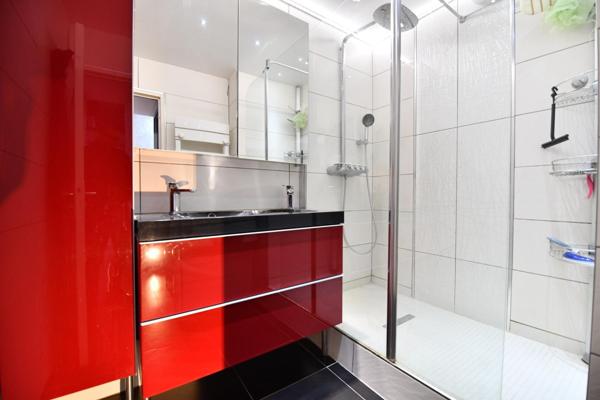 Magnifique appartement de 5 pièces! Ravalement récent!