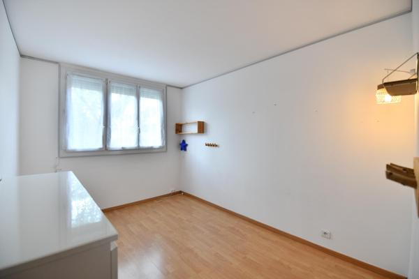 Magnifique appartement de 5 pièces! Ravalement récent!