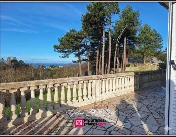 Maison familiale sur sous sol avec vue mer et jardin