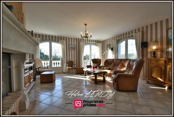 Maison familiale sur sous sol avec vue mer et jardin