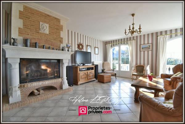 Maison familiale sur sous sol avec vue mer et jardin