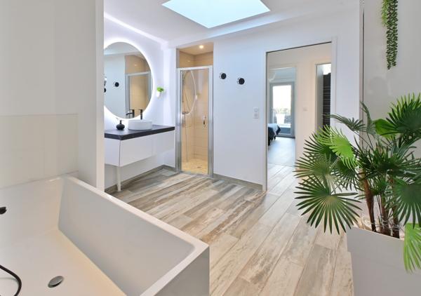 SUPERBE APPARTEMENT A DEUX PAS DES PLAGES