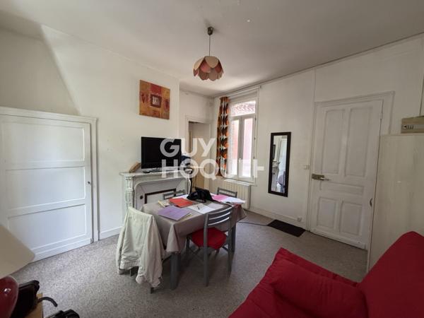 SAINT ROCH - IMMEUBLE D'ENVIRON 100M² COMPTEUR INDIVIDUEL COMPRENANT 4 APPARTEMENTS