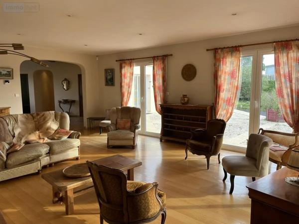 Achat - Maison Luçon 85400 6 pièces 181 m 2 2553 m 2