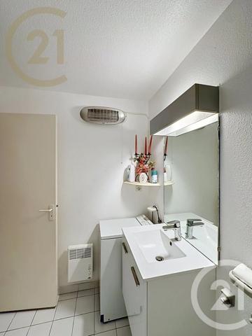 Appartement F2 Bis à vendre  2 pièces - 31,90 m 2   FRONTIGNAN  - 34