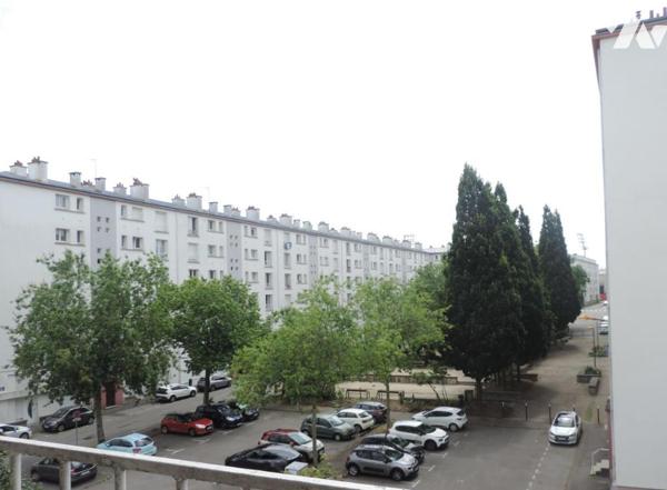 BREST, APPARTEMENT VUE DEGAGEE + BOX