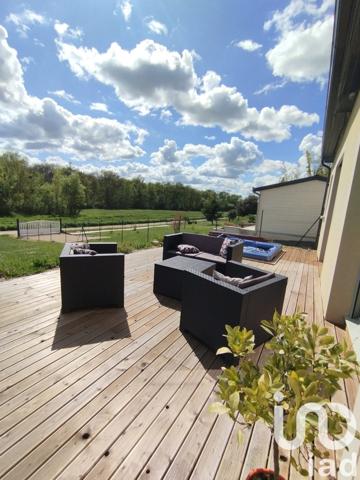 Pavillon 5 pièces de 159 m² à Montoire-sur-le-Loir (41800)