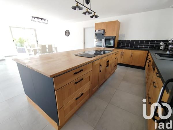 Pavillon 5 pièces de 159 m² à Montoire-sur-le-Loir (41800)