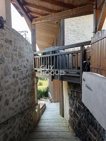 Ancienne tuilerie avec gîte et piscine
