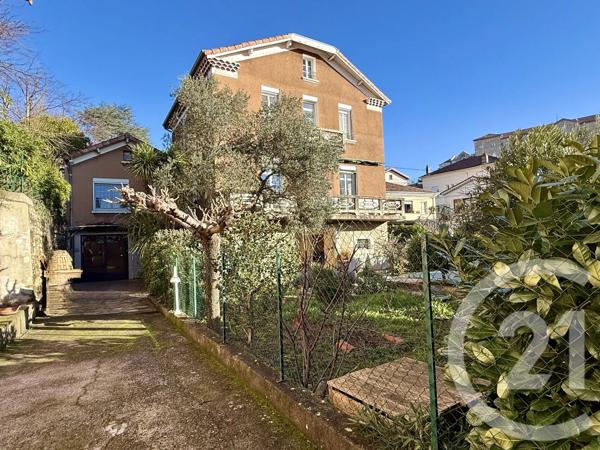 Maison à vendre  8 pièces - 155 m 2   RUOMS  - 07