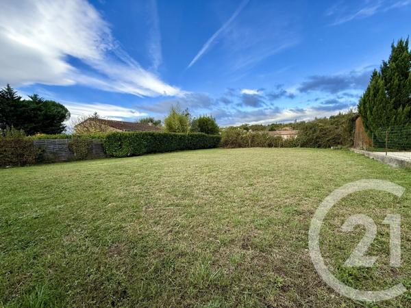 Maison à vendre  8 pièces - 155 m 2   RUOMS  - 07