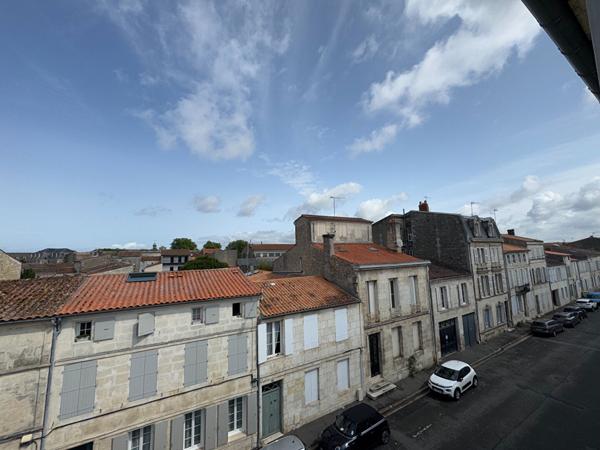 Appartement T3 de 65 m² en hypercentre - Dernier étage