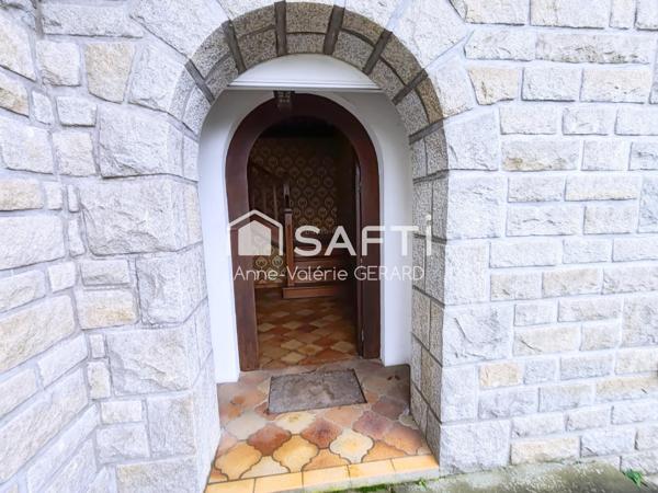 Pavillon 185 m²  sous-sol complet, cour et jardin