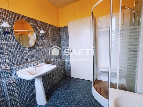 Pavillon 185 m²  sous-sol complet, cour et jardin