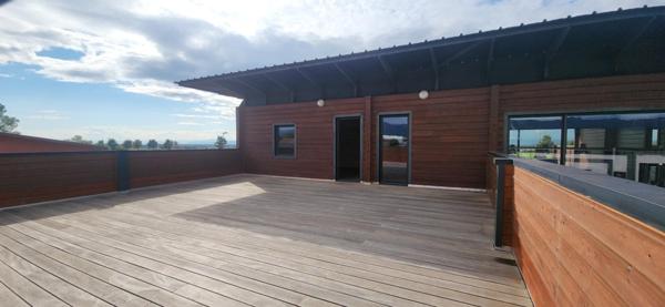 Local commercial/bureaux de 457m² avec terrain divisible et constructible