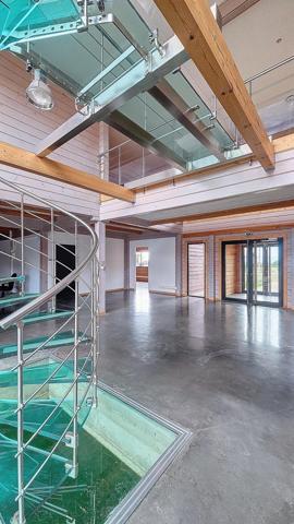 Local commercial/bureaux de 457m² avec terrain divisible et constructible