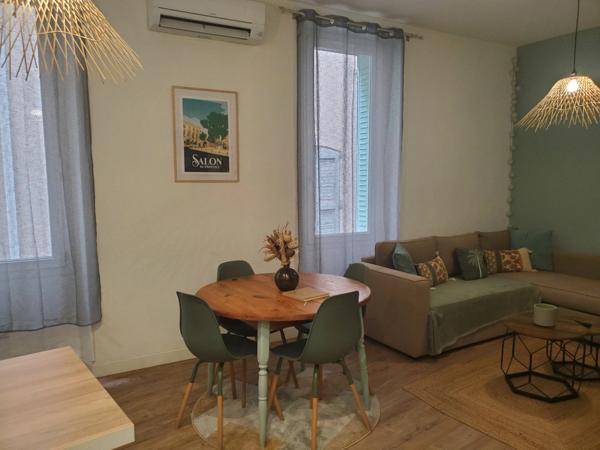 Appartement T2 rénové et meublé – Centre de Salon-de-Provence
