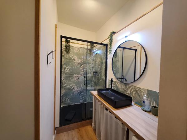 Appartement T2 rénové et meublé – Centre de Salon-de-Provence