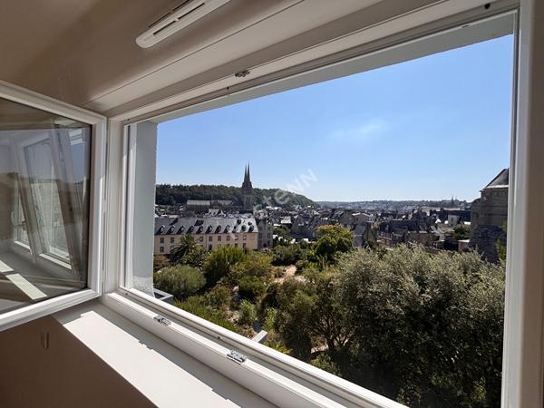Très bel appartement en centre ville de Quimper ! Vue imprenable sur la Cathédrale