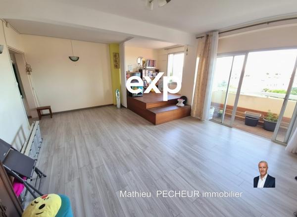 La Réunion / Saint-Denis Vauban / Appartement T5 (4 Chambres) 108 m2 habitables  + Parking
