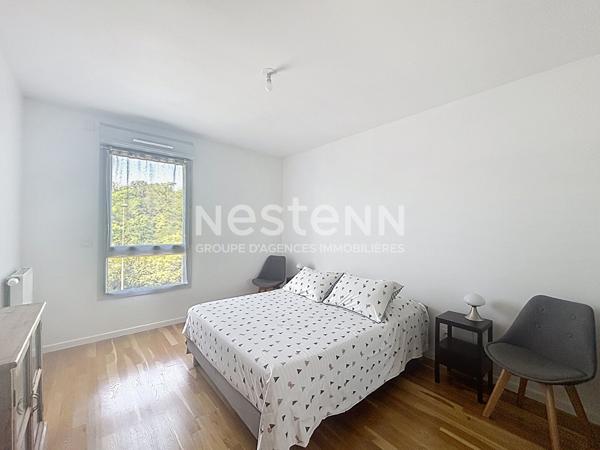 Appartement T4 BRON - 77 m2 - 3 chambres - Grande terrasse - Cave - Immeuble récent - 69500 BRON