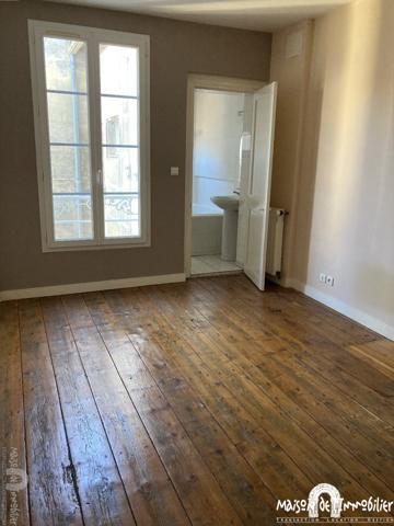 Location Maison de ville - 5 pièces - 102m² - Cave, cour et garage - COGNAC Centre-ville Détails des diagnostics énergétiques