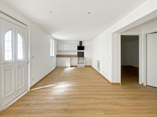 A LOUER A BORDEAUX, un appartement 3 pièces de 56.14m² avec jardin.