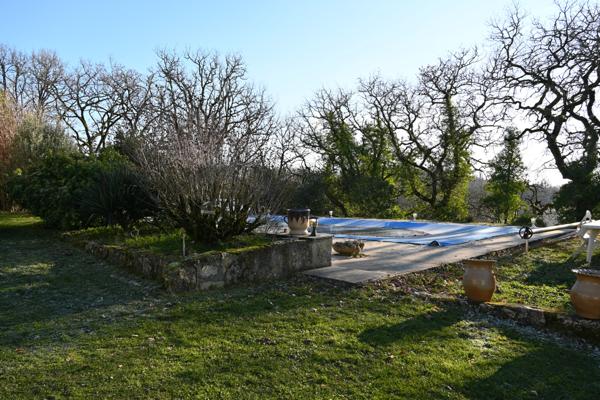 Touffailles (82190) Charmant domaine de campagne avec deux maisons et piscine