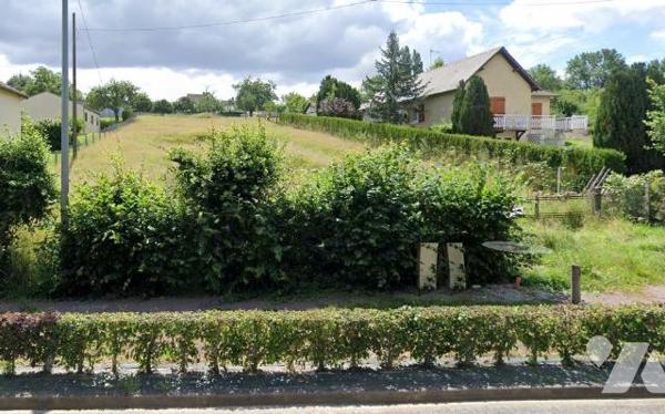 TERRAIN A BATIR - A VIABILISER - Sur 1488 m²