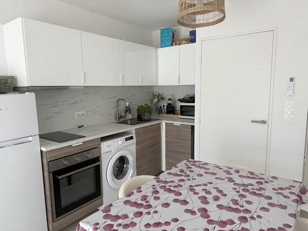 Appartement Propriano 2 pièce(s) 44 m2, terrasse, garage 20 m2 et place de parking privative