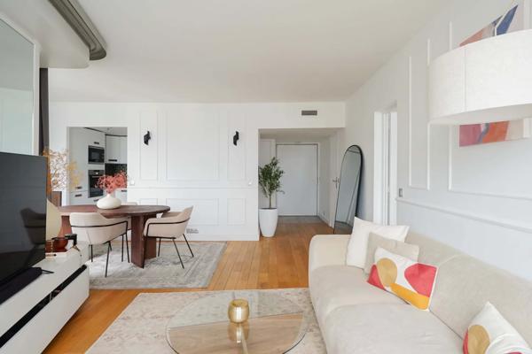 Appartement Paris 15e - QUAI DE GRENELLE