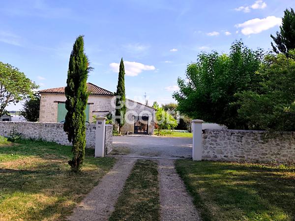 Maison en pierre avec piscine à 10 min de Marmande