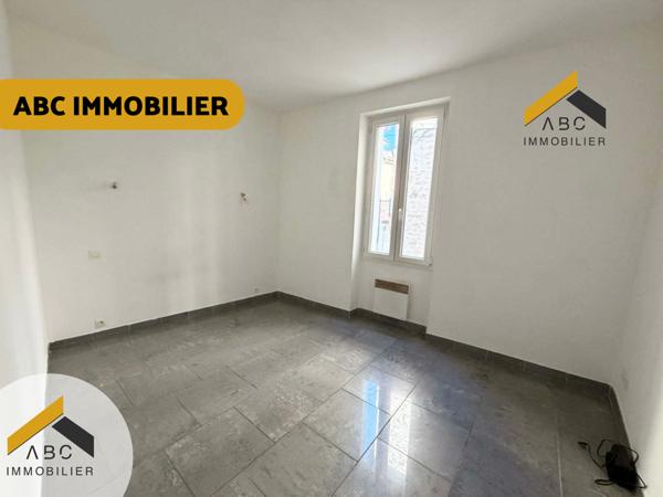 Orange (84100) APPARTEMENT 1 CHAMBRE - 56 M2 - EN CENTRE-VILLE D’ORANGE
