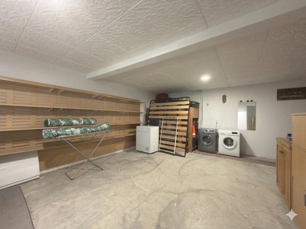 Une maison contemporaine lumineuse et aux beaux volumes au Cendre
