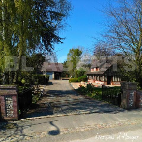 Authentique maison normande de caractère.