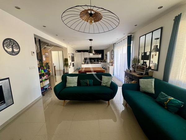 ANNET SUR MARNE : maison familiale individuelle - 7 pièces avec jardin