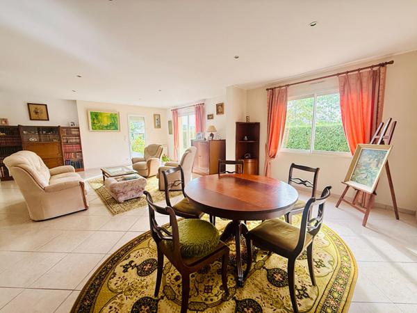 Maison plain-pied dans un quartier calme - 130 m2 , Saint sylvestre sur lot