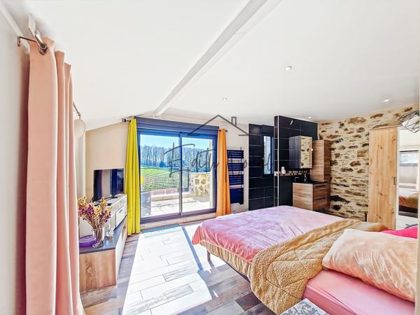 Villefranche-de-Panat (12430) Authentique grange rénovée – l’esprit campagne, le confort moderne