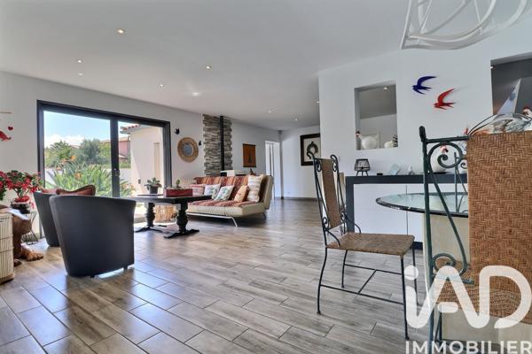 Maison à vendre 6 pièces 195 m² Thuir