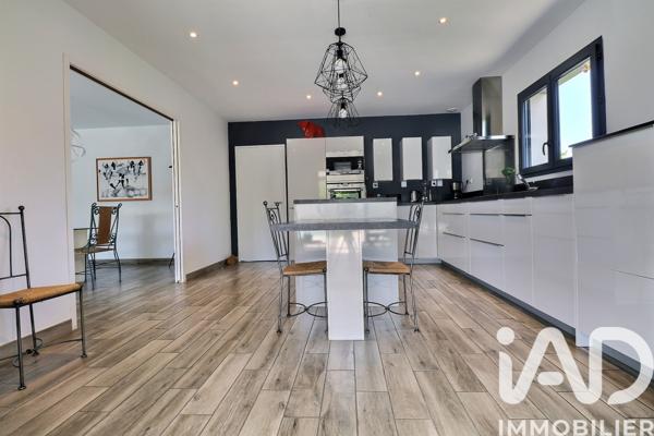 Maison à vendre 6 pièces 195 m² Thuir